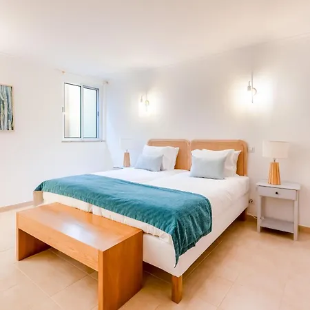Modern House By Lovelystay וילה קארבואירו