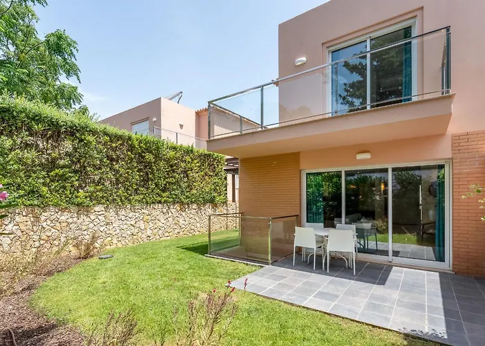 Modern House By Lovelystay Carvoeiro (Lagoa)