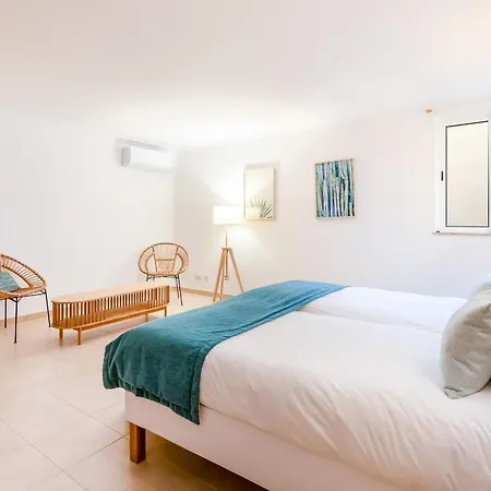 Modern House By Lovelystay Villa Carvoeiro (Lagoa)